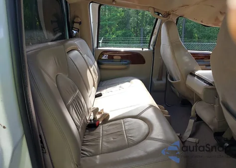 2000 Ford F-250 Lariat/Xl/Xlt from USA, damaged, VIN 1FTNW21F4YEC82578